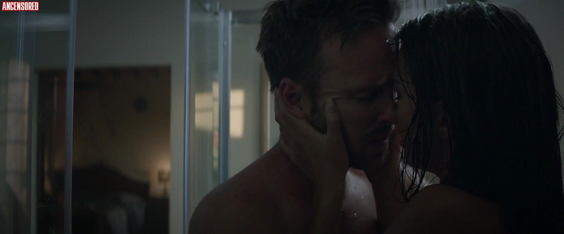 Emily Ratajkowski – welcome home 2