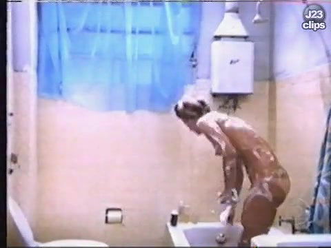 Emily Shakarji – Bonitinha Mas Ordin