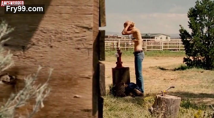 Emily VanCamp – Carriers