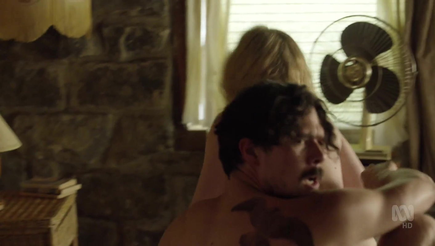 Emma Booth – Glitch