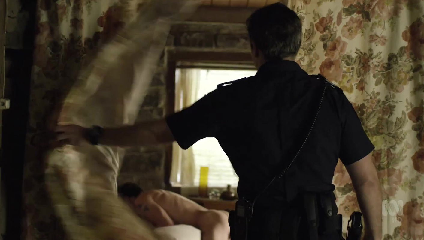 Emma Booth – Glitch