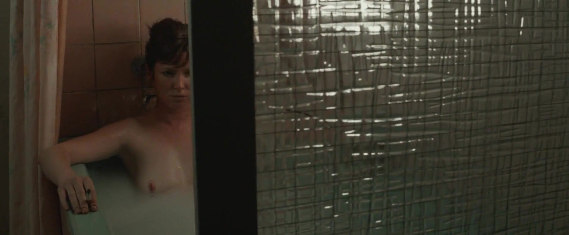 Emma Booth – hounds of love