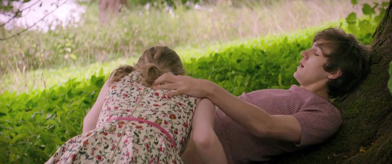 emma curtis – the hippopotamus