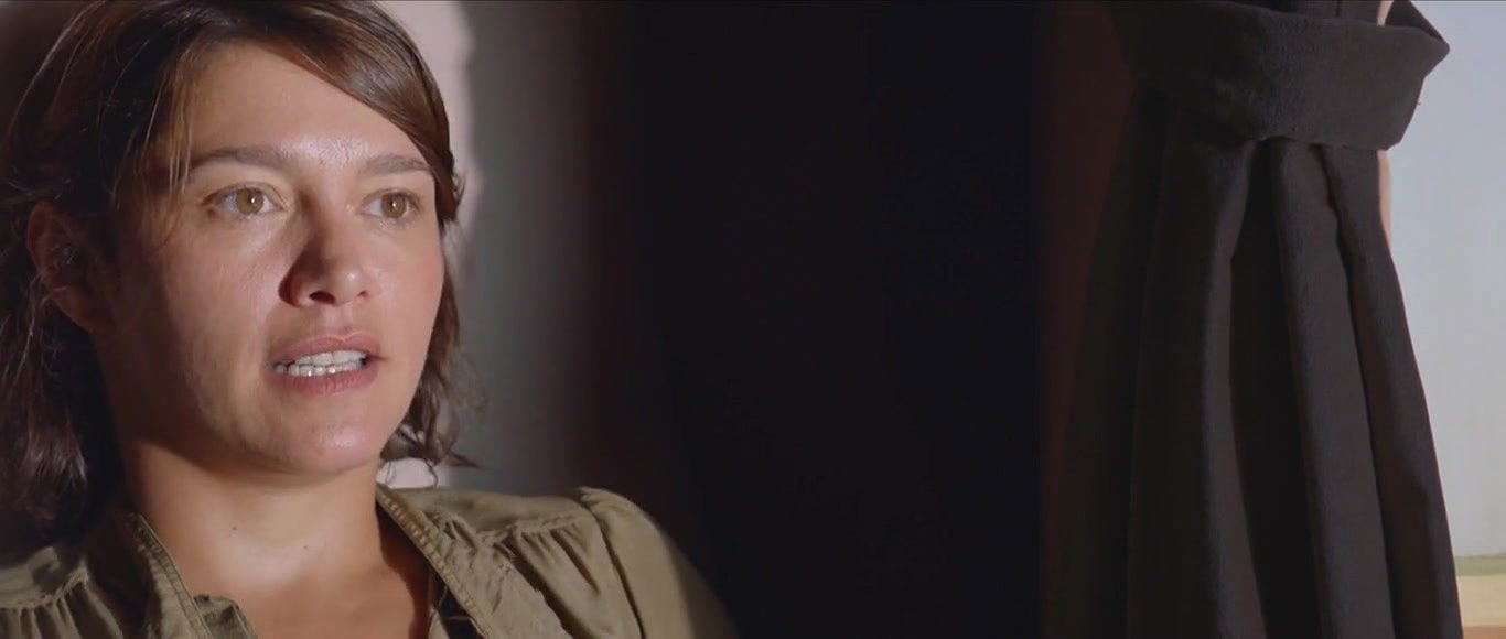 Emma de Caunes – the idyll