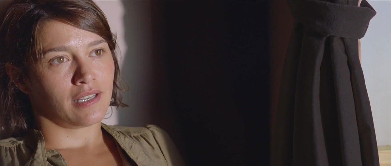 Emma de Caunes – the idyll