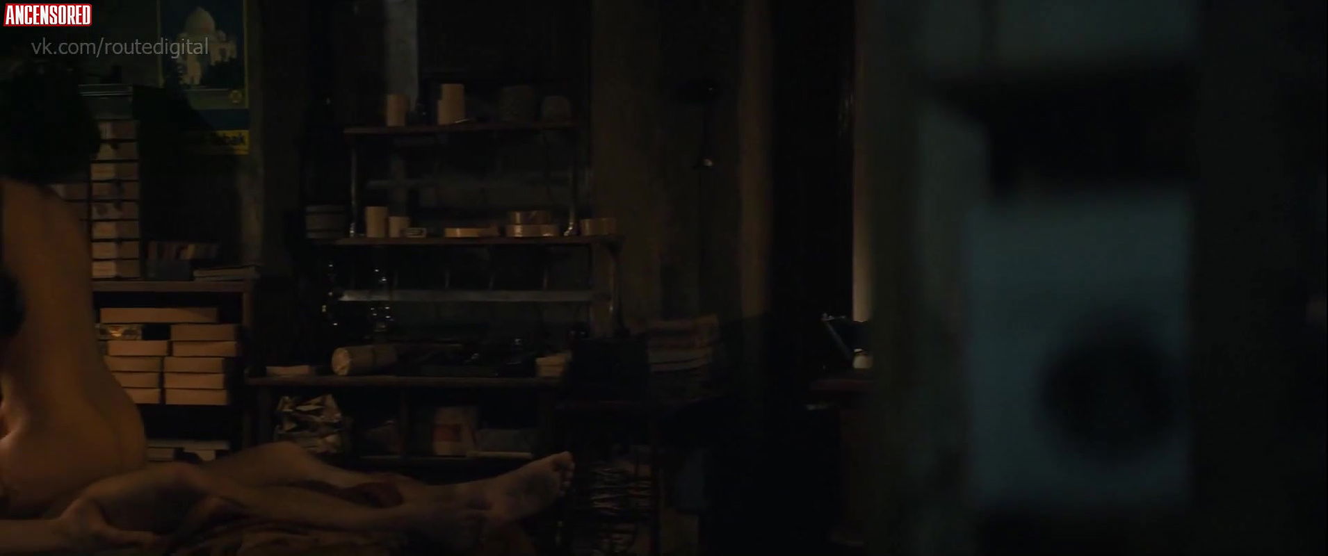 emma drogunova – the tobacconist