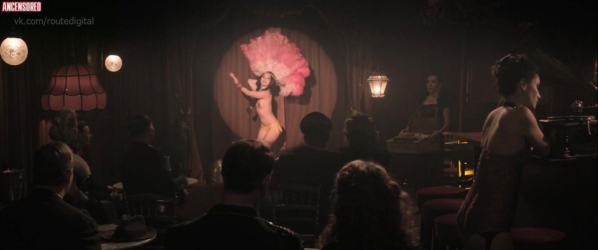 emma drogunova – the tobacconist