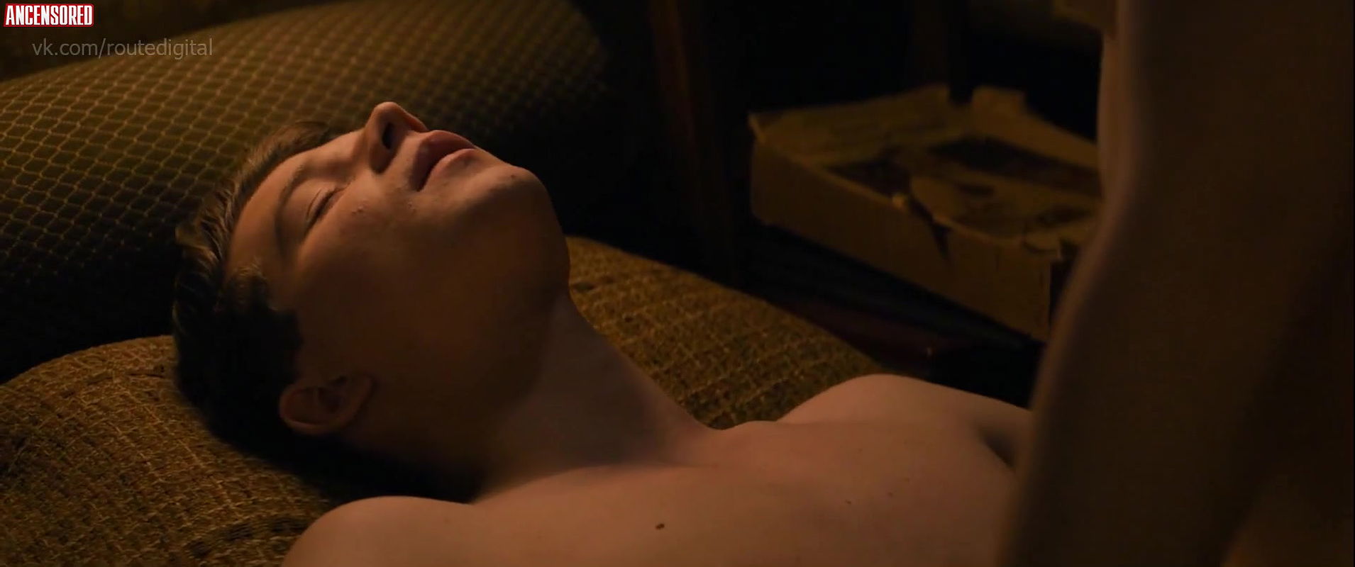 emma drogunova – the tobacconist