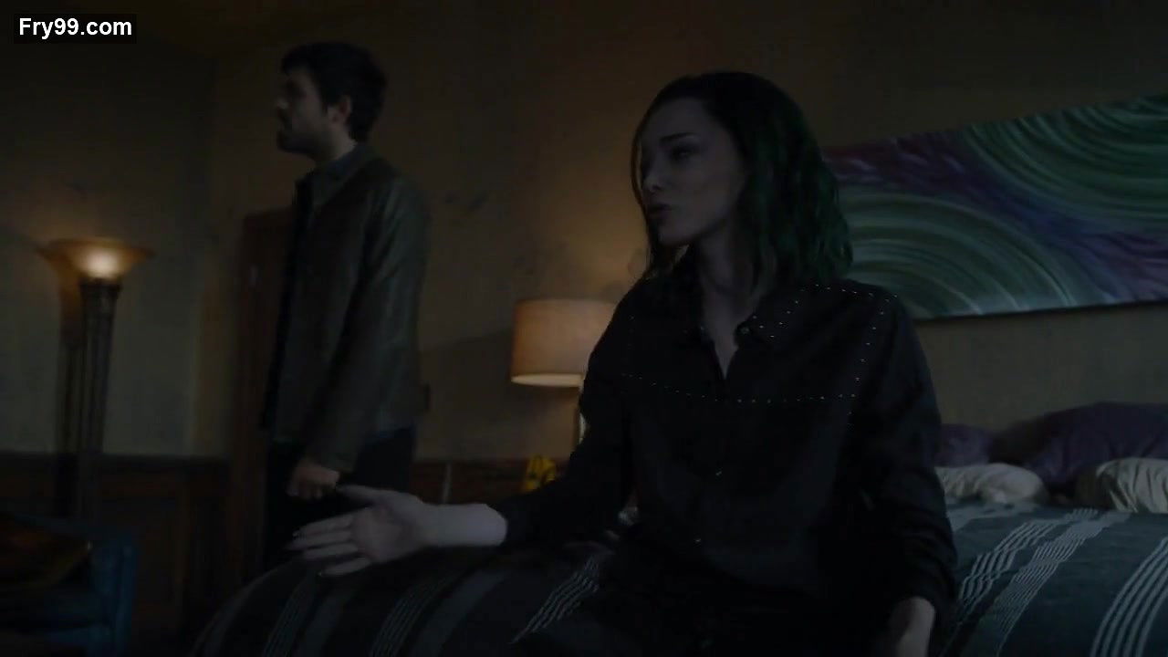 Emma Dumont – the gifted