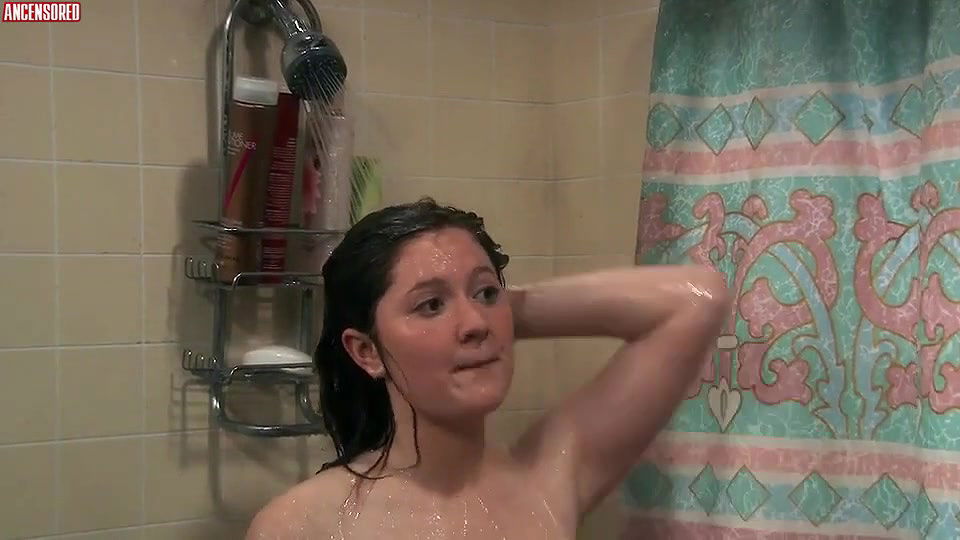 Emma Kenney – Roseanne