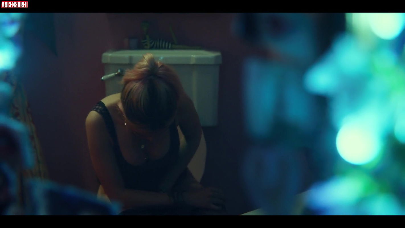 emma mackey – sex education