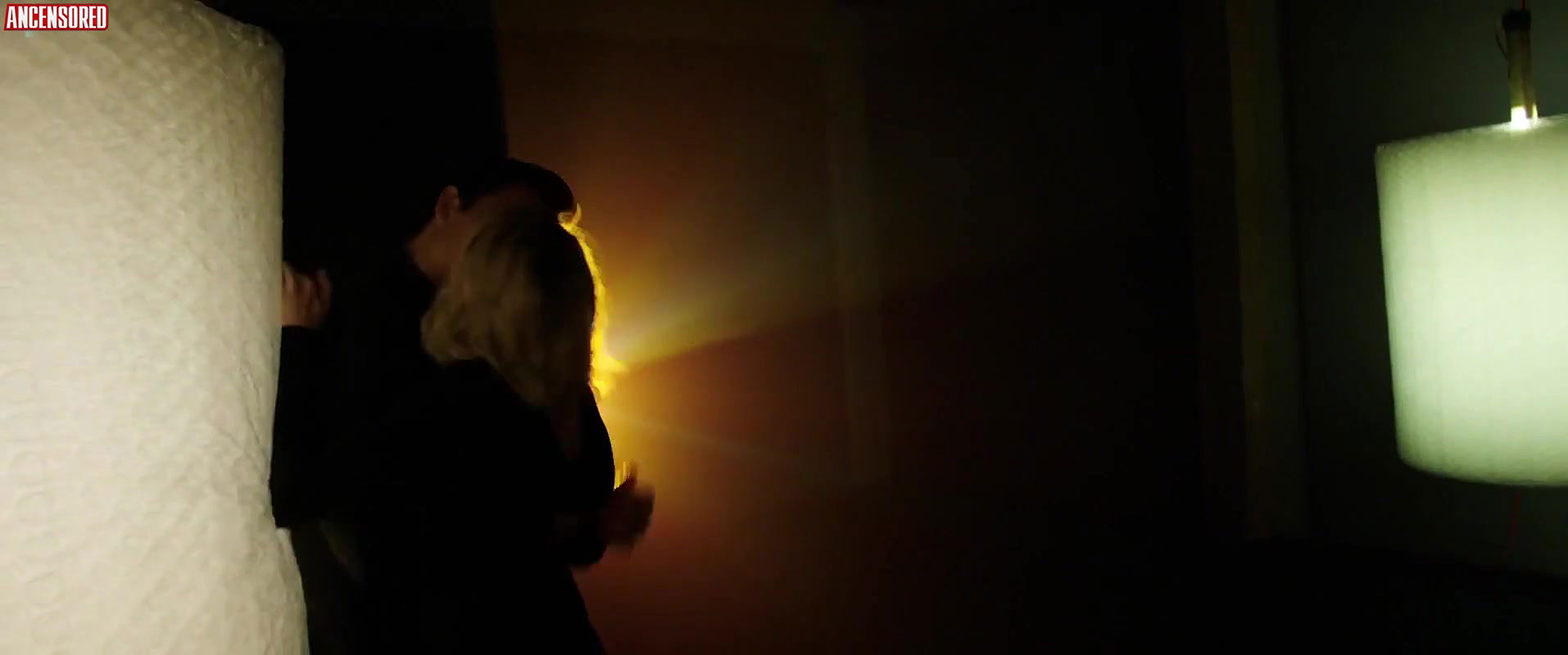 Emma Roberts – billionaire boys club