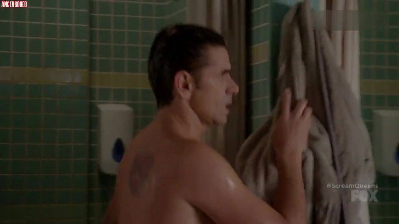 Emma Roberts – Scream Queens