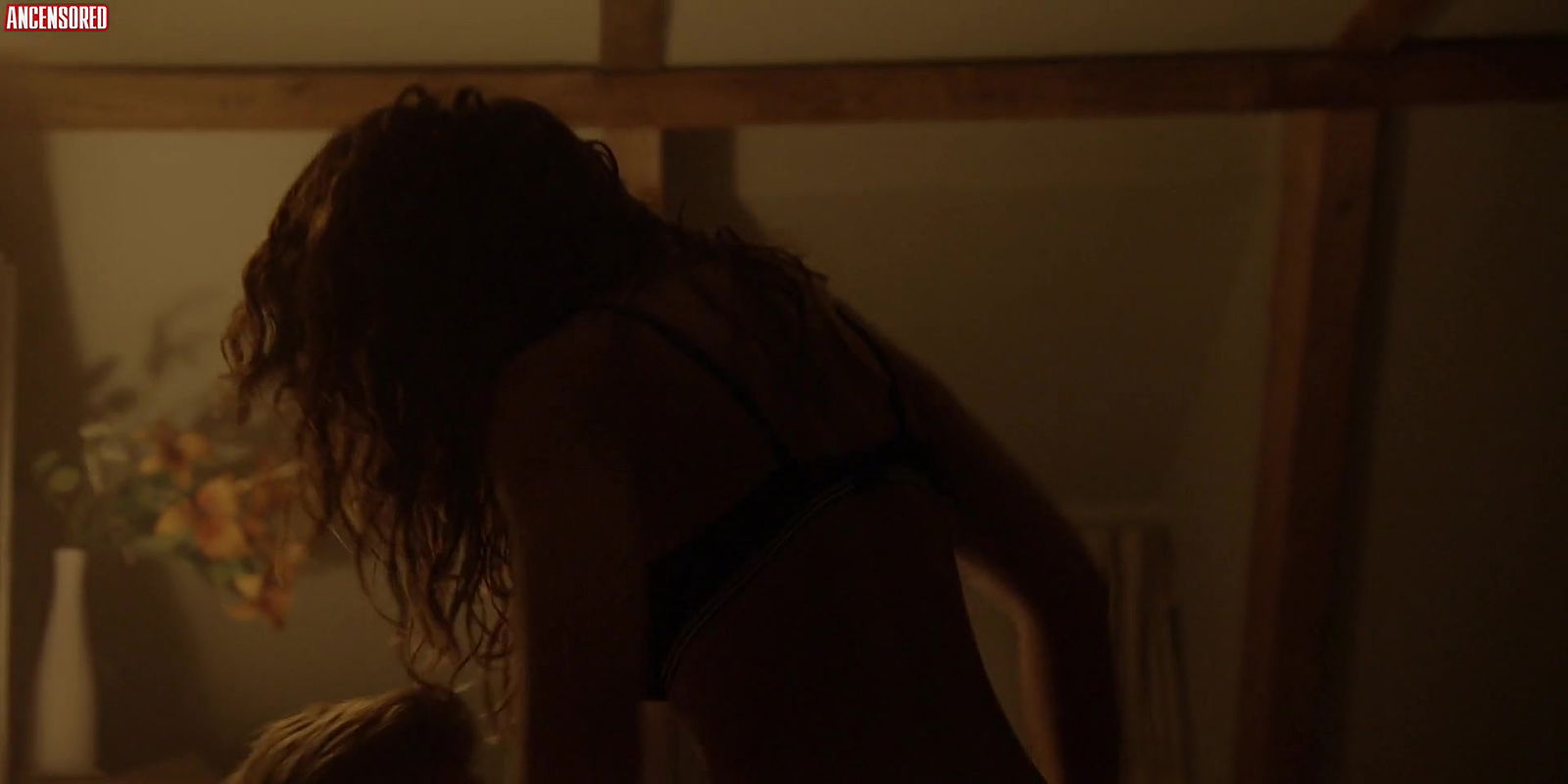 Emmanuelle Chriqui – hospitality