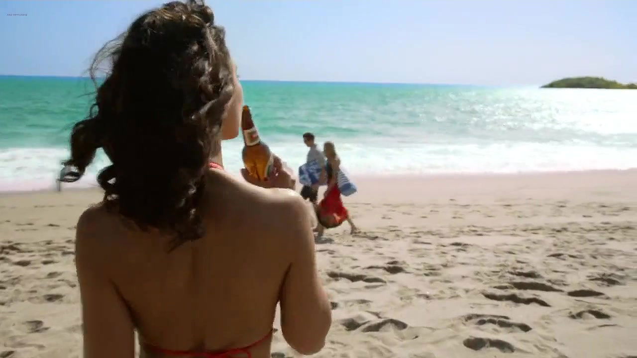 Emmanuelle Chriqui – Murder in the First