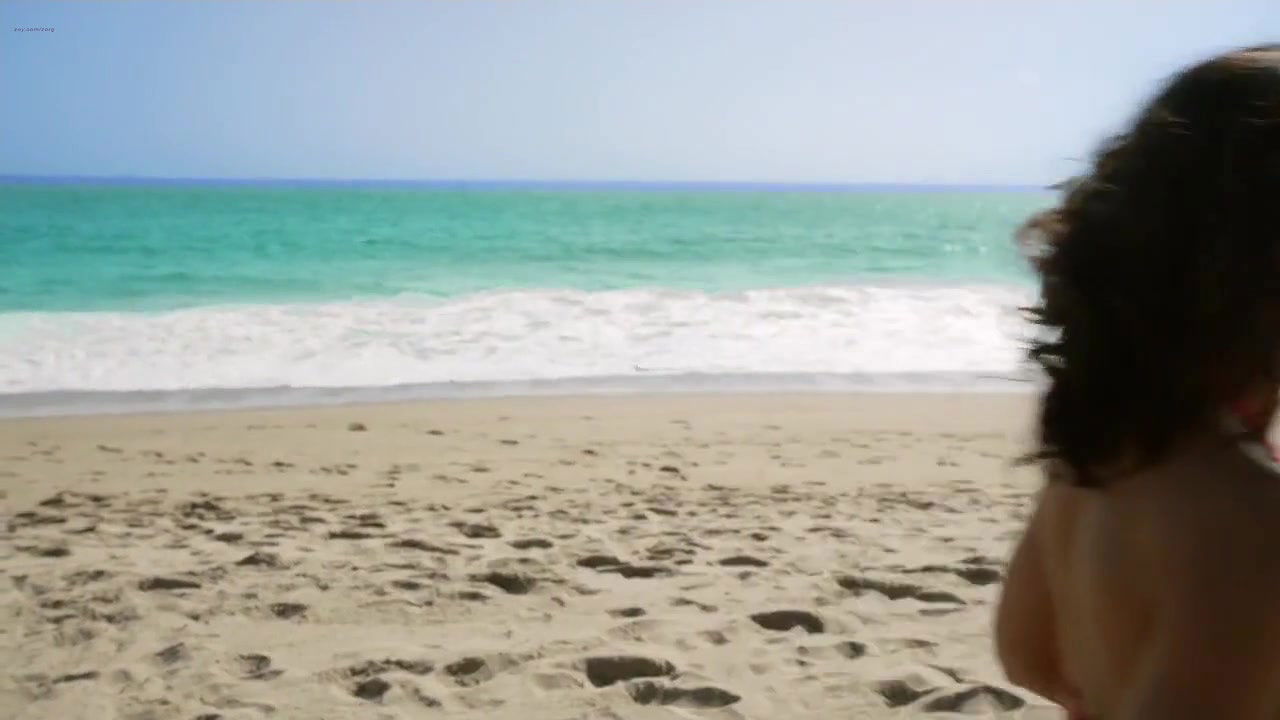 Emmanuelle Chriqui – Murder in the First