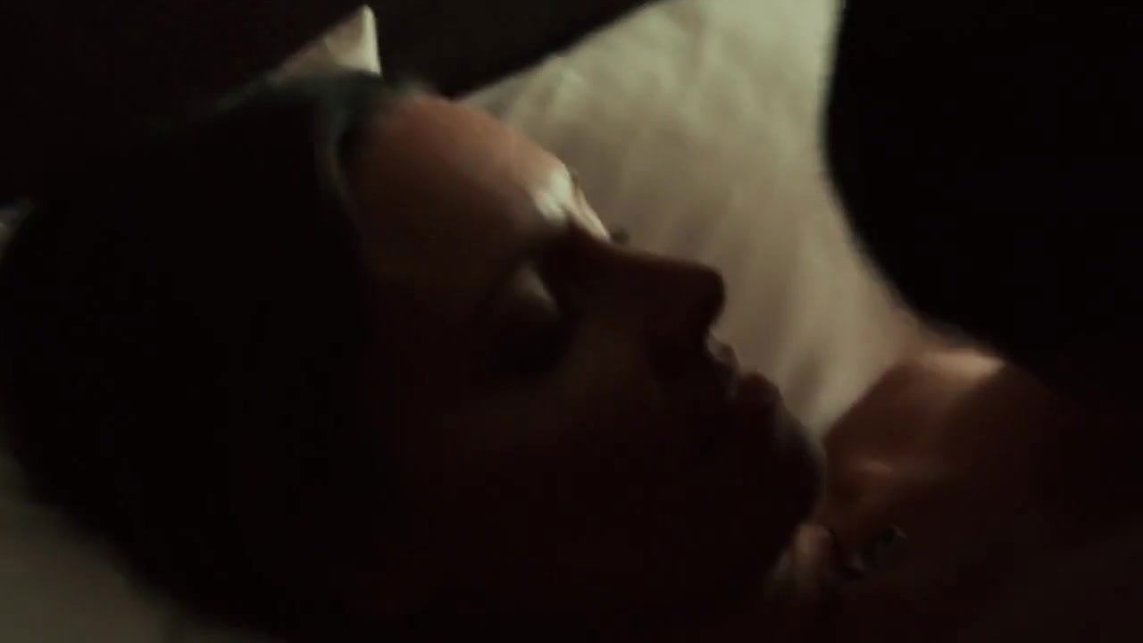 Emmanuelle Chriqui – shut eye