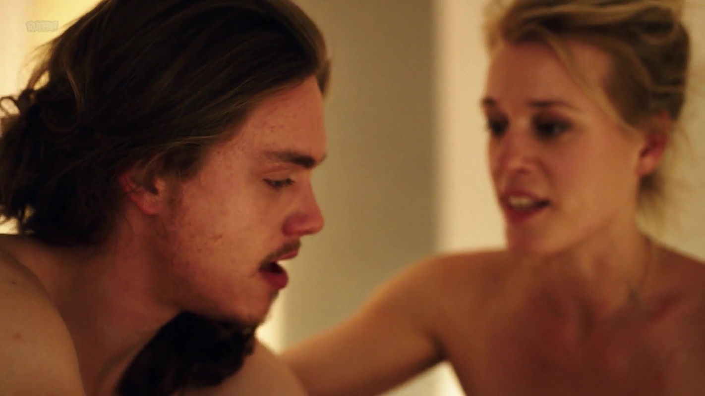 emmeli stjarnfeldt – surrogate