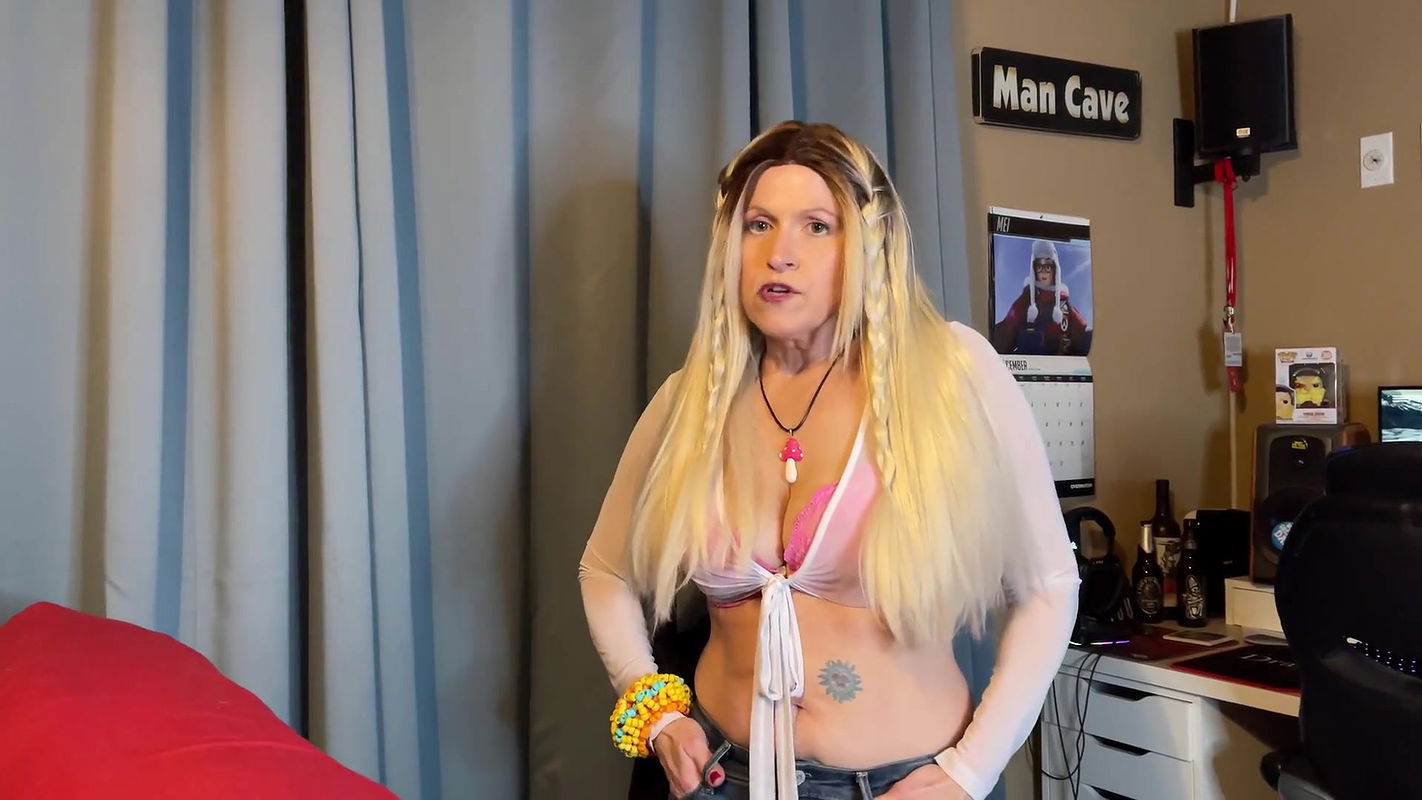 Stepmommy wants sons dick cock blocked by sons friend