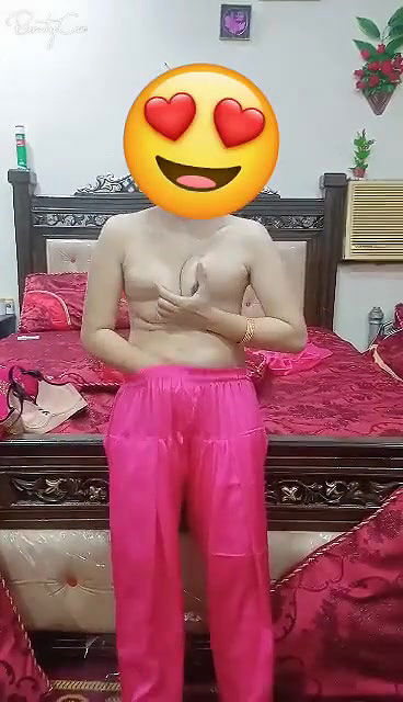 Super horny paki salwar girl masturbating and moaning loud