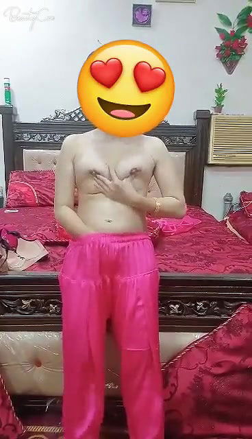 Super horny paki salwar girl masturbating and moaning loud