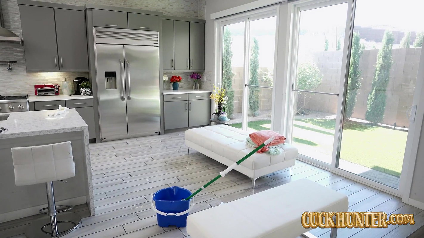 Petite wife Kay Carter in cuckold with hygenic