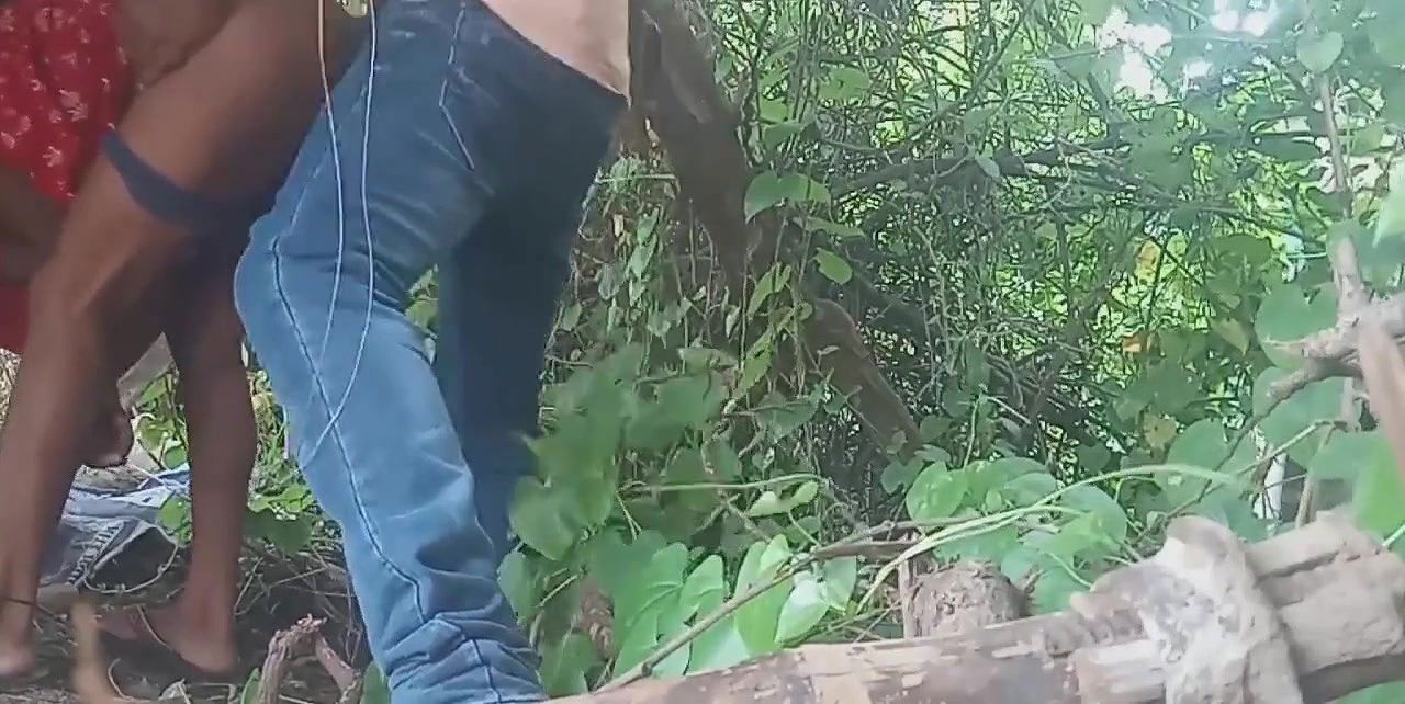 Anita Bhabhi Jungle Me Apne Devar ji Ke Saath me Chuth Ki Khujli Mitate Ke Liye Chudwayi