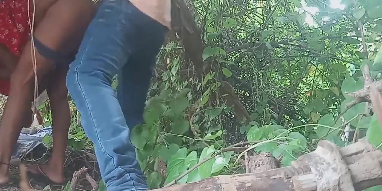 Anita Bhabhi Jungle Me Apne Devar ji Ke Saath me Chuth Ki Khujli Mitate Ke Liye Chudwayi