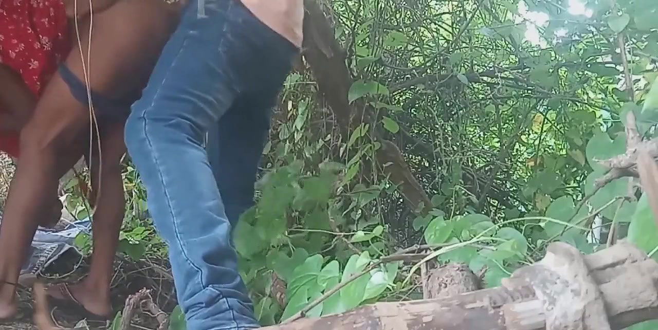 Anita Bhabhi Jungle Me Apne Devar ji Ke Saath me Chuth Ki Khujli Mitate Ke Liye Chudwayi