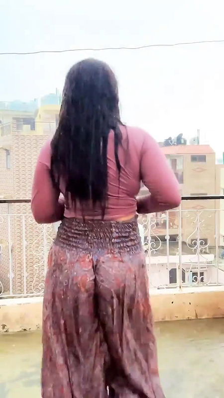 Hot ass desi girl shorts