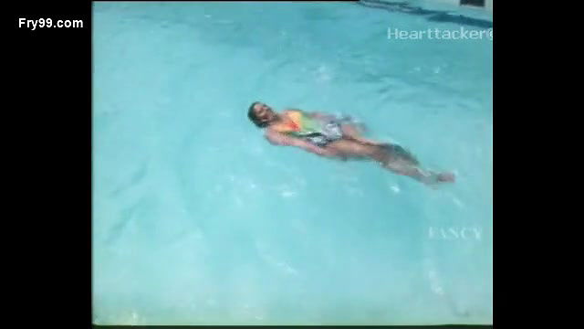 Madnika Hot Cleavage – Movies