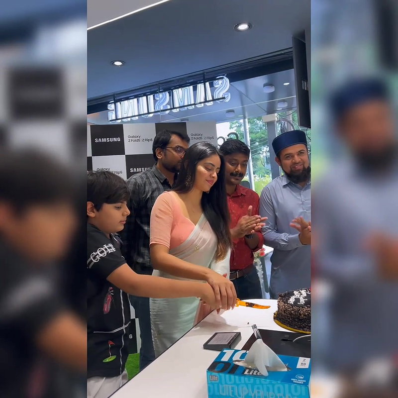 Instagram influencer Kushitha Kallapu ni**Les video