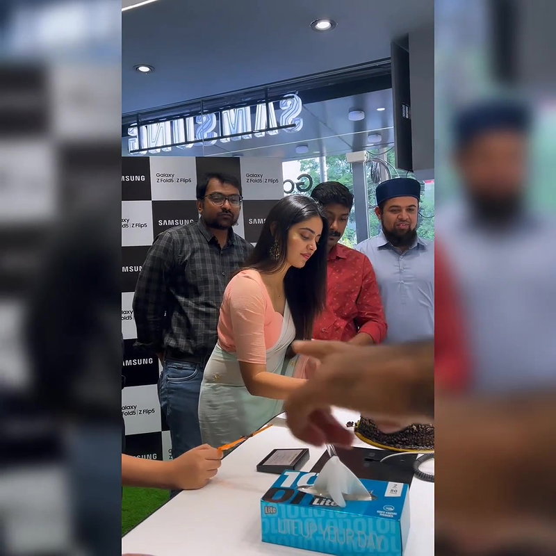 Instagram influencer Kushitha Kallapu ni**Les video