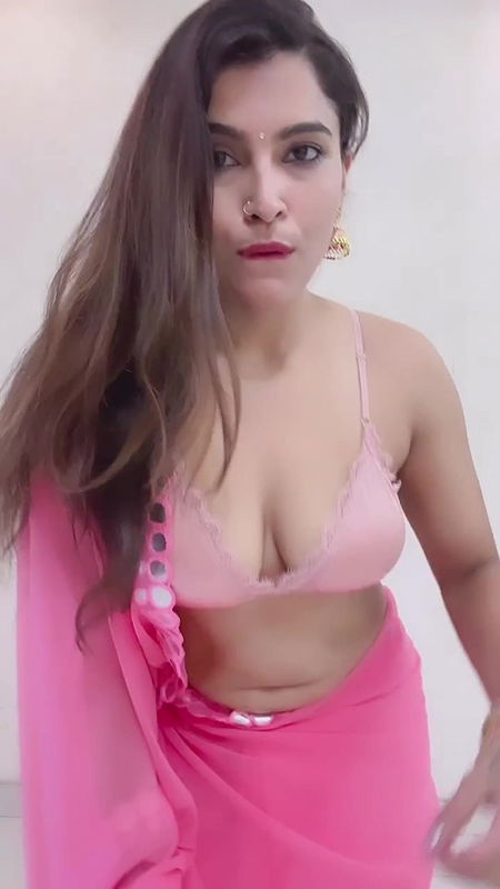 Tanya chaudhari insta reel