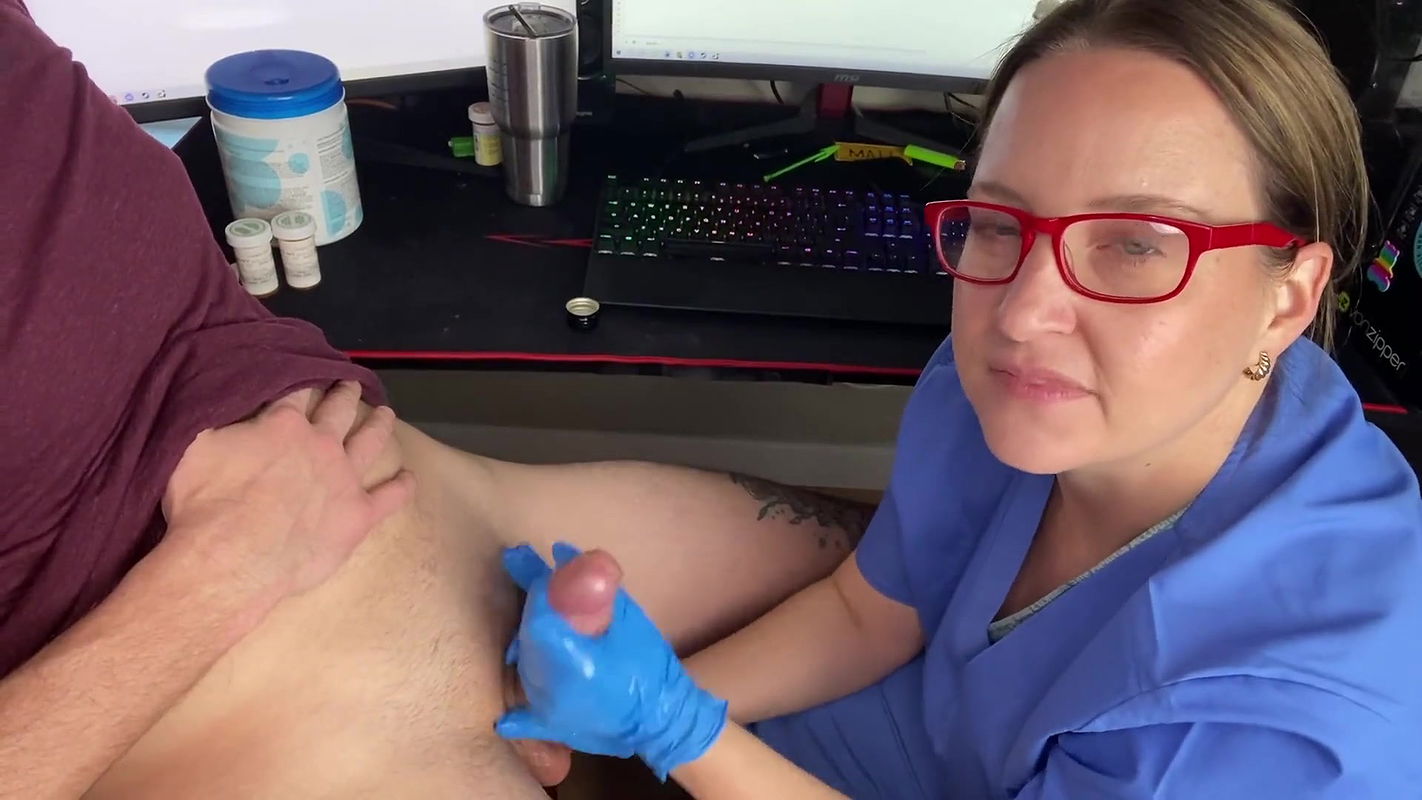 MILF Doctor Creampied by Patient During Medical Examination