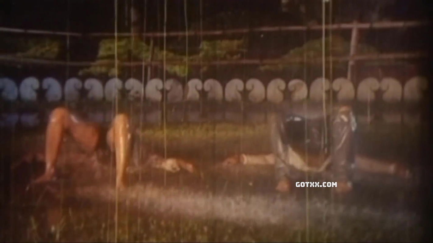 gorom mosolla eii joubon amar by tuhin and megha