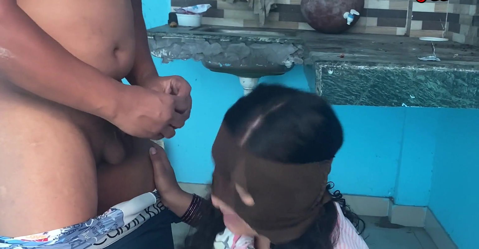 Girlfriend ko chupke se lejar ghodi banakar choda