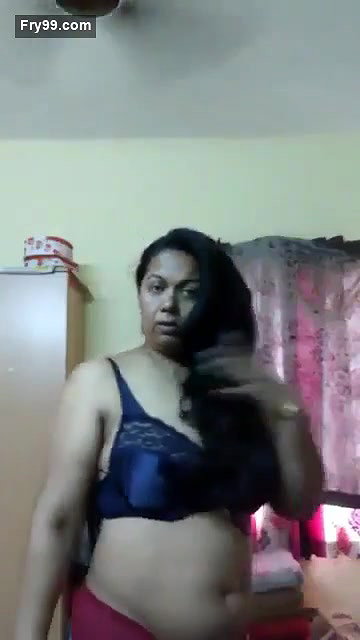 Horny big boobs aunty
