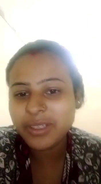 Boudi Showing Her Bigboobs And Pussy