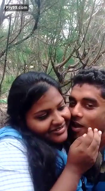 Desi lover smooching