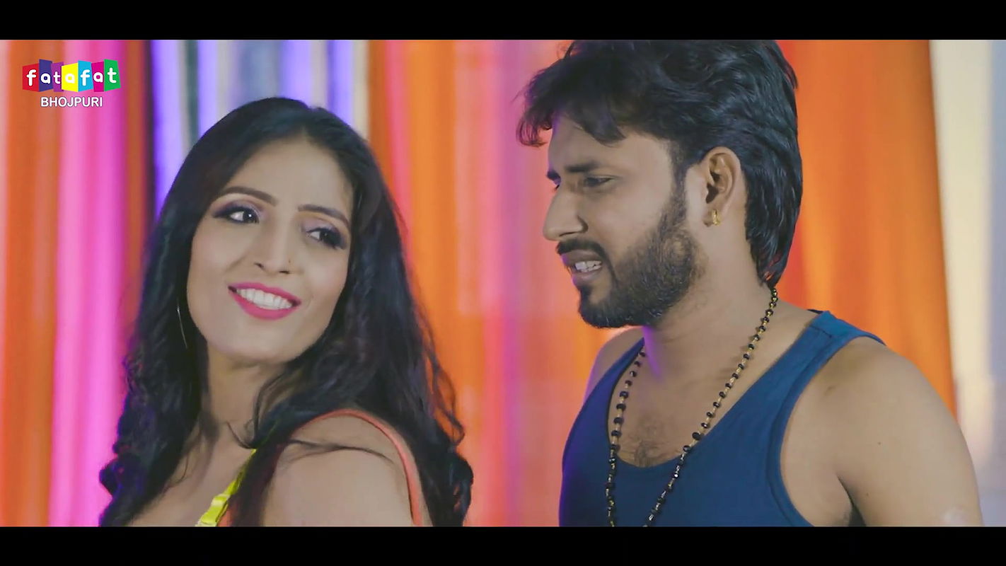 Riya Singh navel kissed hard many times, smooch, deep cleavage show & more