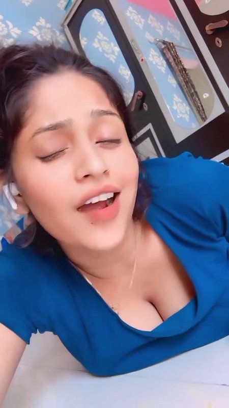 cute desi lady cleavage in blue top 22