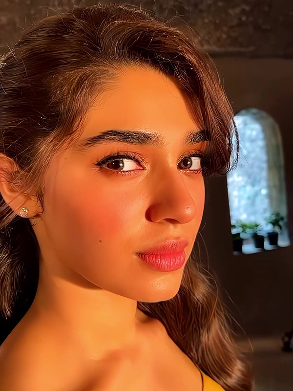 KRITHI SHETTY GLAM DESIRABLE BEAUTY HQ 22