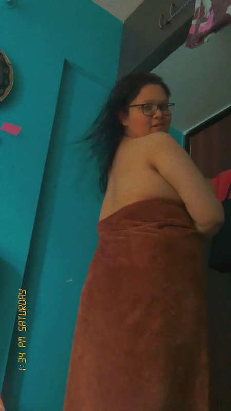 Bigass Horny Chubby Tanker Gf Showing & Fingering Updates56