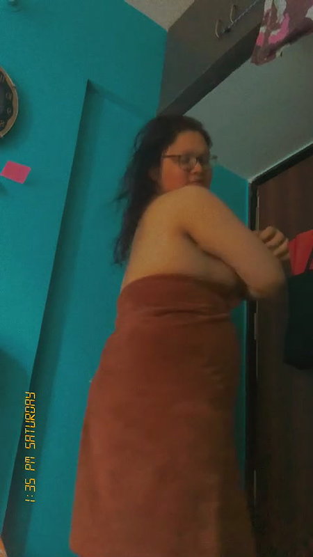 Bigass Horny Chubby Tanker Gf Showing & Fingering Updates56