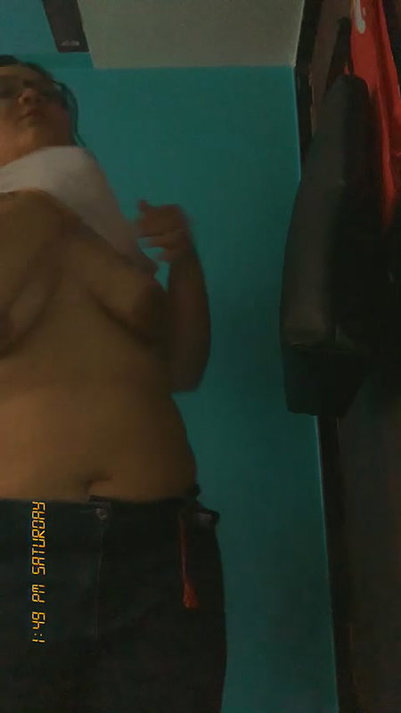Bigass Horny Chubby Tanker Gf Showing & Fingering Updates4