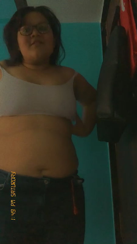 Bigass Horny Chubby Tanker Gf Showing & Fingering Updates4