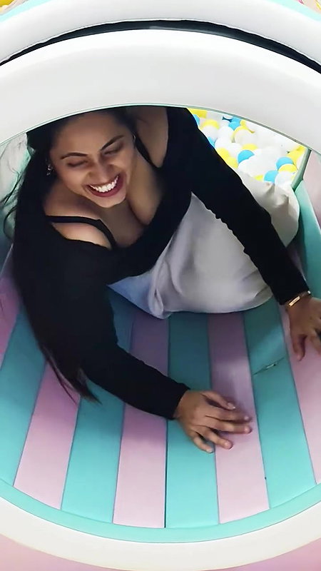 busty kannadiga lady cleavage in black dress2