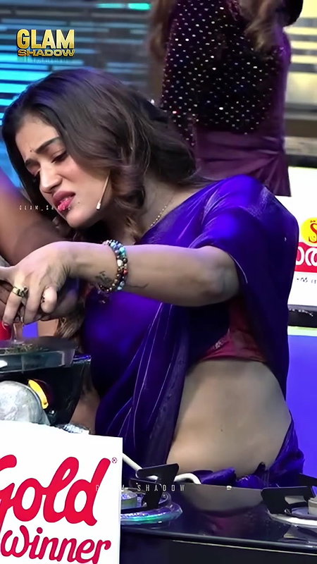 anumol sexy wide tummy in violet saree 22