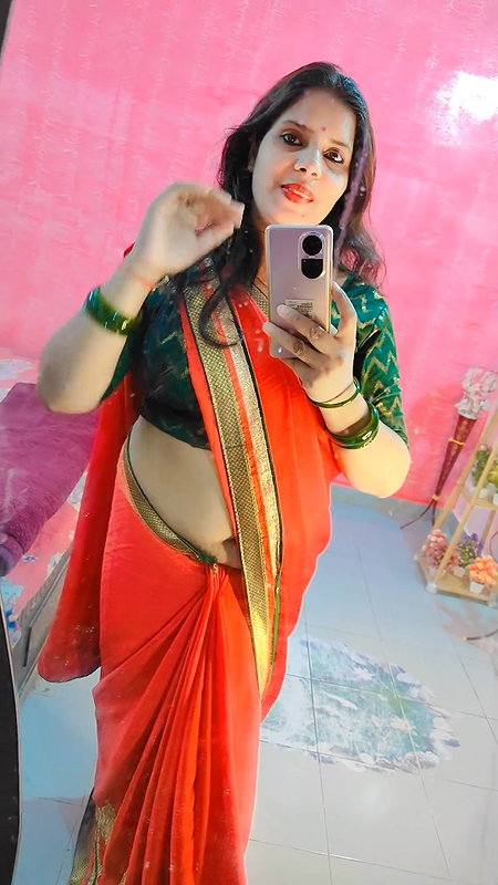 homely marathi lady open deep navel in red saree 22